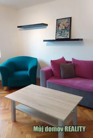 Pronájem bytu 2+1, Praha - Dejvice, Na Šťáhlavce, 61 m2