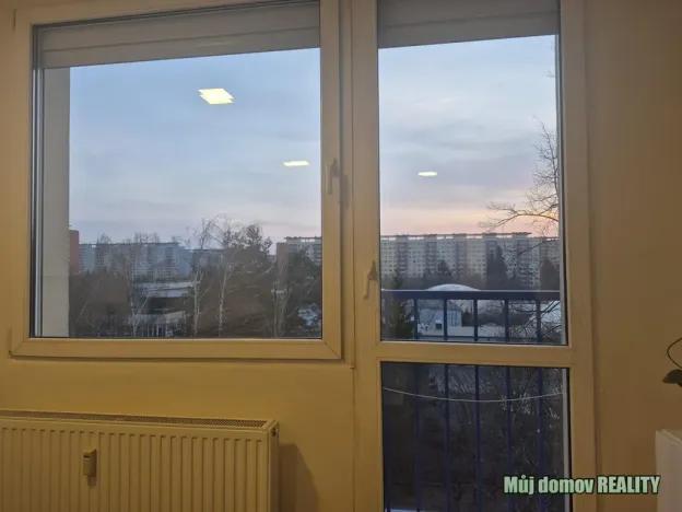 Pronájem bytu 2+kk, Praha - Kobylisy, Frýdlantská, 43 m2