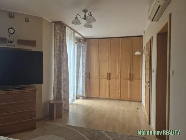 Pronájem rodinného domu, Praha - Ďáblice, Markvartická, 280 m2