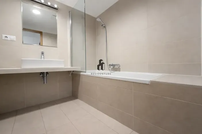 Pronájem bytu 2+kk, Praha - Holešovice, Komunardů, 57 m2