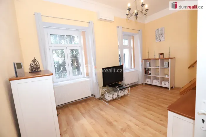 Prodej bytu 2+kk, Karlovy Vary, Krále Jiřího, 65 m2