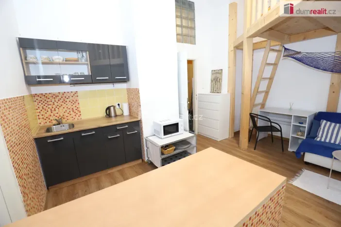 Prodej bytu 2+kk, Karlovy Vary, Krále Jiřího, 65 m2