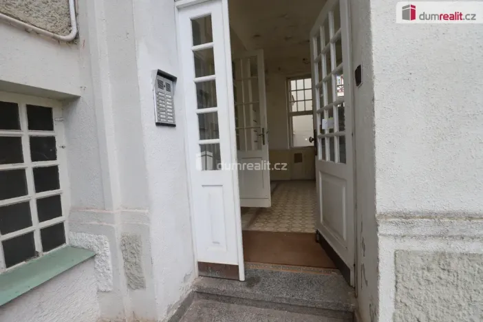 Prodej bytu 2+kk, Karlovy Vary, Krále Jiřího, 65 m2