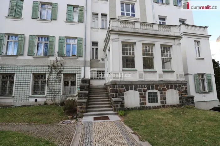 Prodej bytu 2+kk, Karlovy Vary, Krále Jiřího, 65 m2
