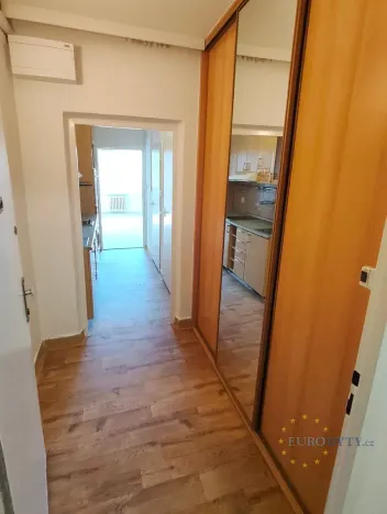 Pronájem bytu 1+kk, Praha - Michle, Bítovská, 27 m2