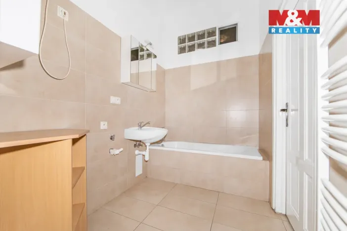 Pronájem bytu 2+1, Plzeň - Jižní Předměstí, Němejcova, 75 m2