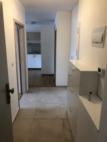 Pronájem bytu 2+kk, Modřice, Bobravská, 50 m2