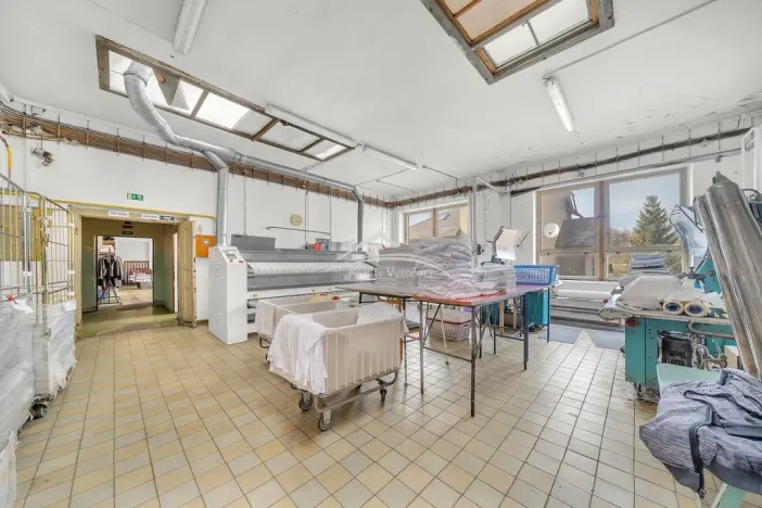 Prodej kanceláře, Havlíčkův Brod, Sázavská, 750 m2