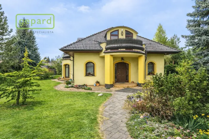 Prodej rodinného domu, Braškov, Akátová, 446 m2