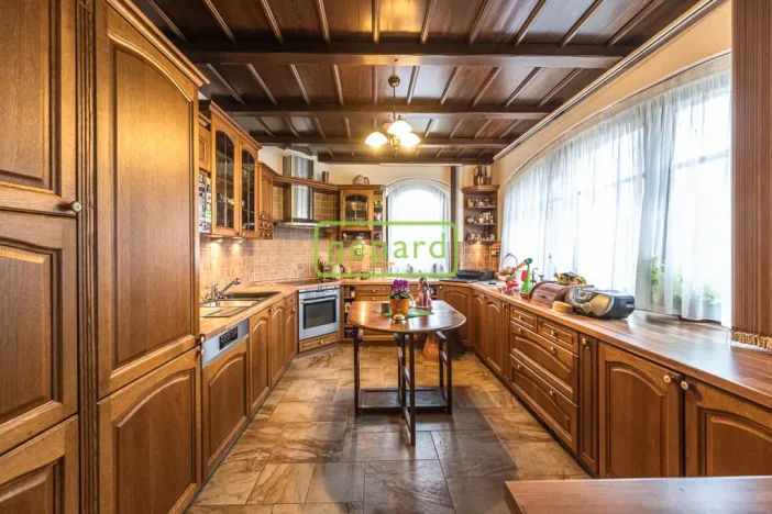 Prodej rodinného domu, Braškov, Akátová, 446 m2