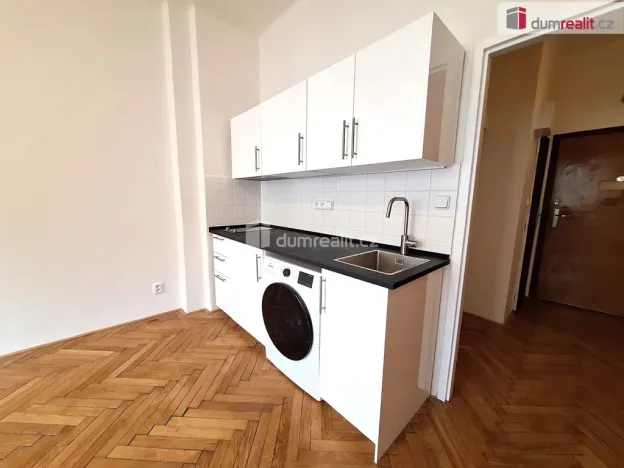 Pronájem bytu 1+kk, Praha - Vinohrady, Jana Masaryka, 28 m2