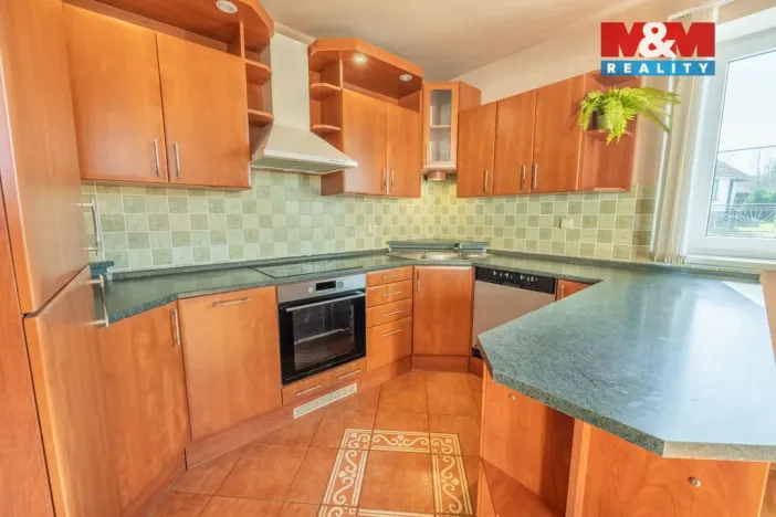 Prodej rodinného domu, Kamenná Lhota, 192 m2