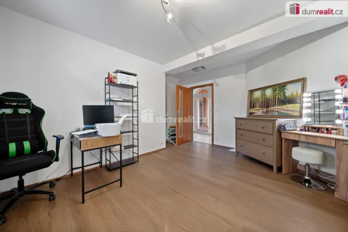 Prodej rodinného domu, Sluštice, 337 m2