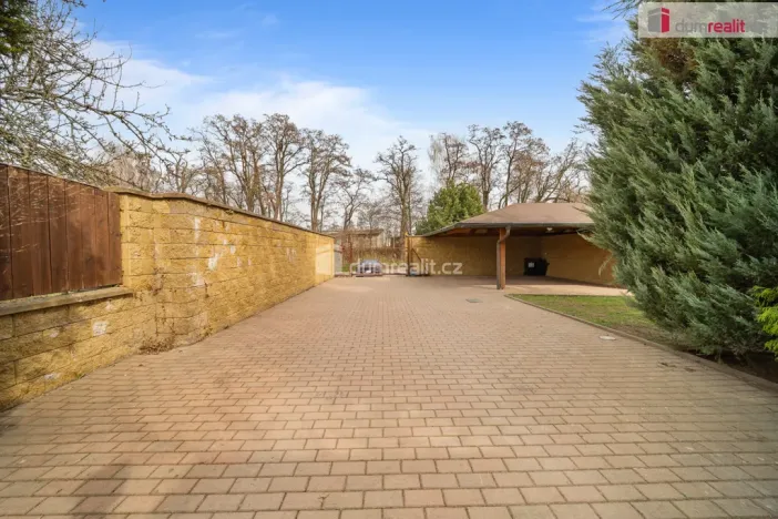 Prodej rodinného domu, Sluštice, 337 m2