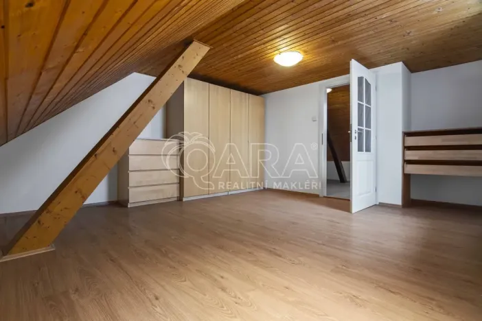 Pronájem rodinného domu, Říčany - Jažlovice, Hlavní, 104 m2