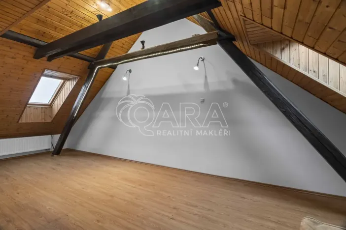 Pronájem rodinného domu, Říčany - Jažlovice, Hlavní, 104 m2