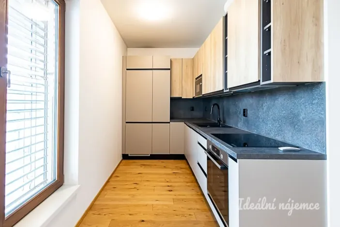 Pronájem bytu 3+kk, Praha - Královice, Ke Tvrzi, 89 m2