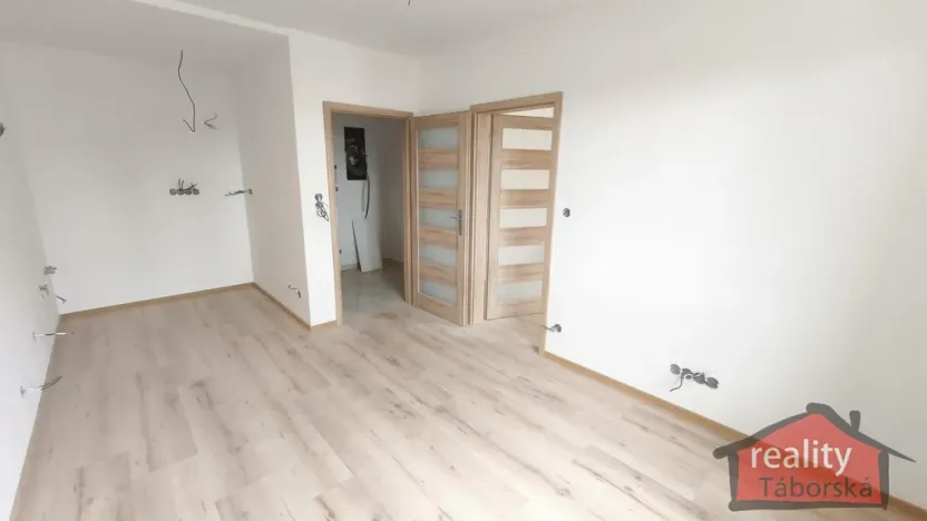 Prodej bytu 2+kk, Nupaky, Nupacká, 42 m2