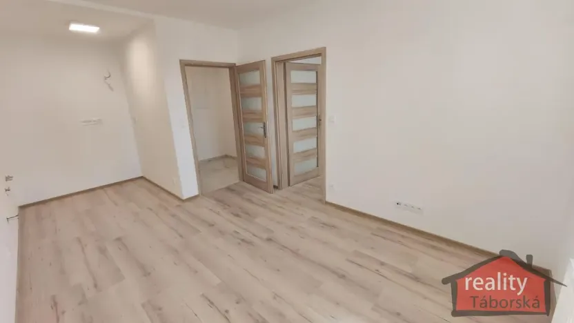 Prodej bytu 2+kk, Nupaky, Nupacká, 42 m2