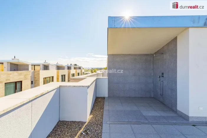 Prodej rodinného domu, Praha - Libuš, V Hrobech, 286 m2