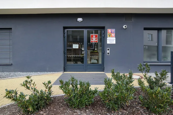 Pronájem bytu 2+kk, Praha - Modřany, Mezi vodami, 71 m2