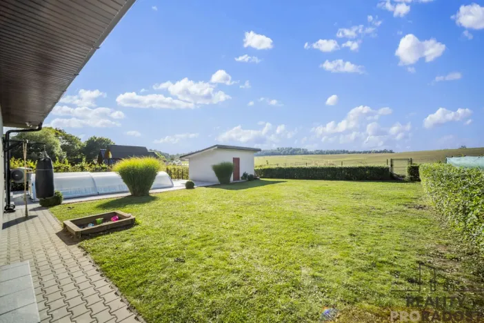 Prodej rodinného domu, Choltice, 200 m2