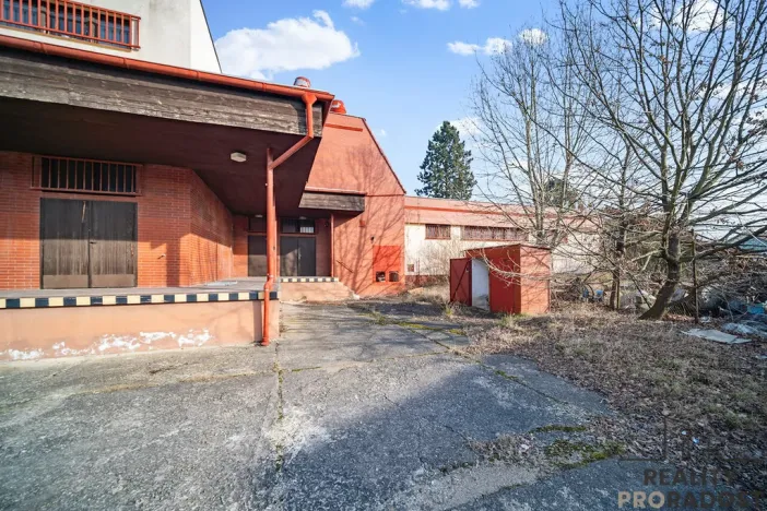 Prodej restaurace, Řečany nad Labem, 1. máje, 320 m2