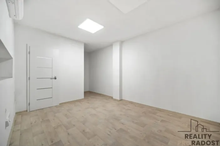 Pronájem skladu, Vysoké Mýto, 647 m2