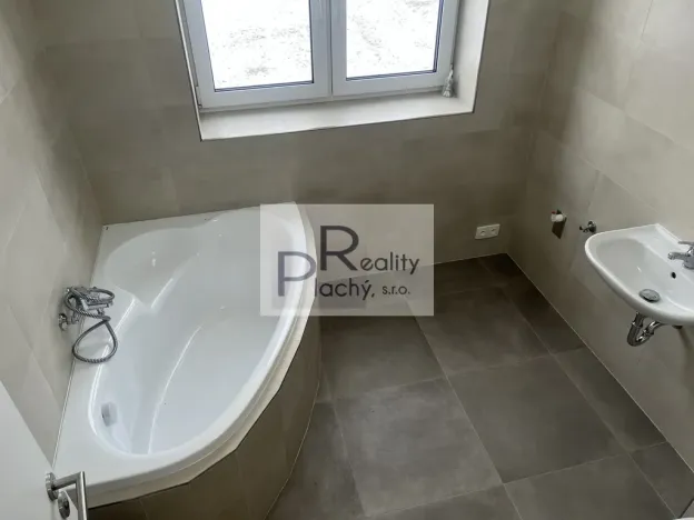 Prodej bytu 2+kk, Hevlín, 62 m2