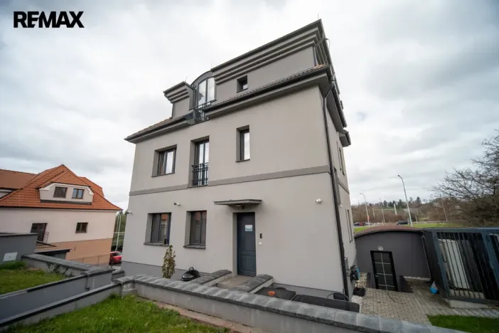 Prodej rodinného domu, Praha - Hloubětín, Poděbradská, 188 m2