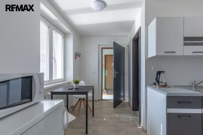 Pronájem bytu 1+1, Meziboří, Májová, 33 m2