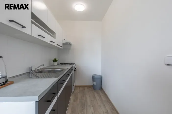 Pronájem bytu 1+1, Meziboří, Májová, 33 m2