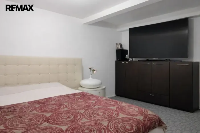 Prodej bytu 3+kk, Karlovy Vary, Křižíkova, 86 m2