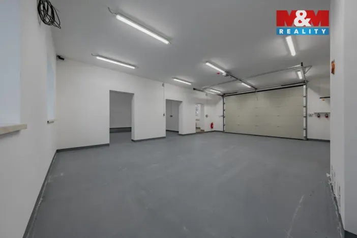 Pronájem skladu, Zubří, U Traktorky, 129 m2