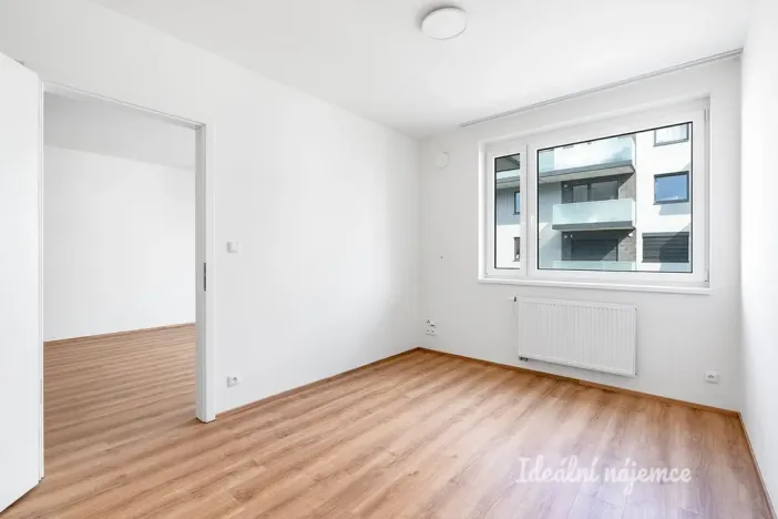 Pronájem bytu 2+kk, Praha - Prosek, Čakovická, 52 m2