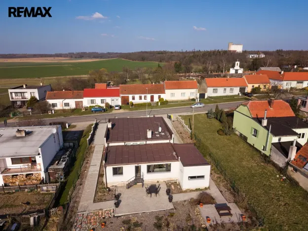 Prodej rodinného domu, Šumná, 200 m2