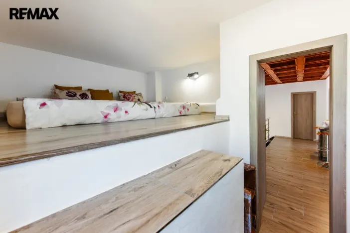 Prodej rodinného domu, Šumná, 200 m2