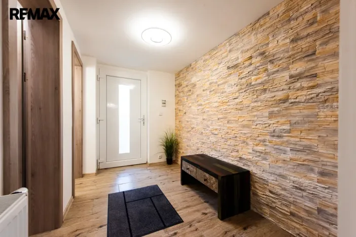 Prodej rodinného domu, Šumná, 200 m2