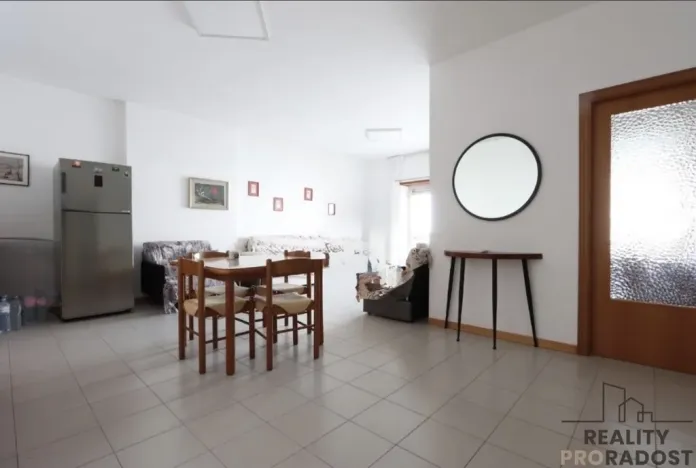 Prodej bytu 3+1, Villa Rosa,Itálie, 84 m2