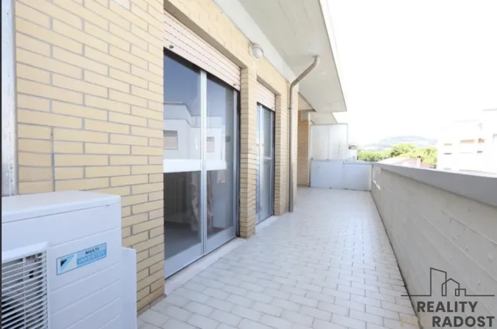 Prodej bytu 3+1, Villa Rosa,Itálie, 84 m2