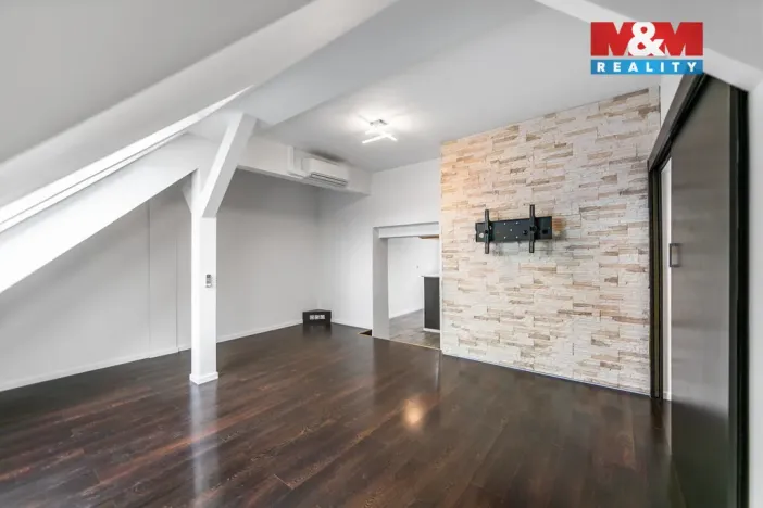 Prodej bytu 2+1, Plzeň, Masarykova, 88 m2