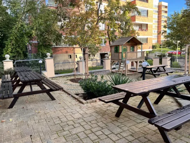 Pronájem restaurace, Praha - Dejvice, Na Kocínce, 350 m2