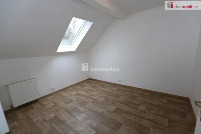 Pronájem bytu 3+1, Zádub-Závišín - Zádub, 100 m2