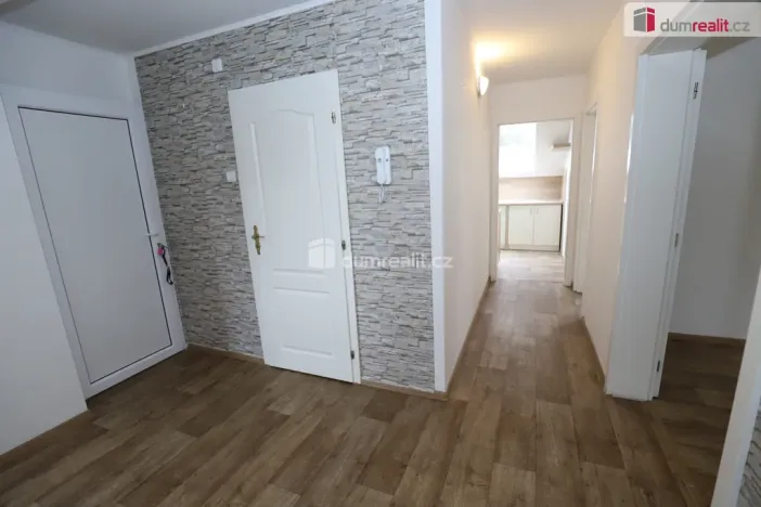 Pronájem bytu 3+1, Zádub-Závišín - Zádub, 100 m2