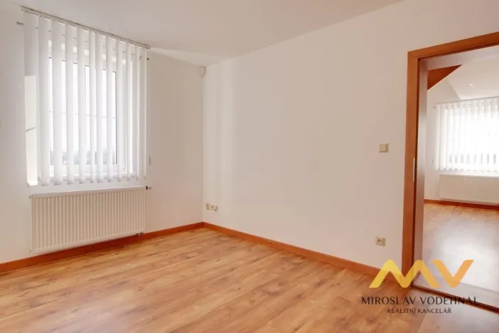 Pronájem bytu 4+kk, Lochenice, 115 m2