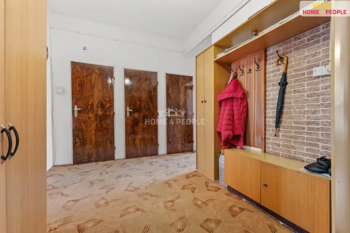 Prodej bytu 3+1, Říčany, Olivova, 92 m2