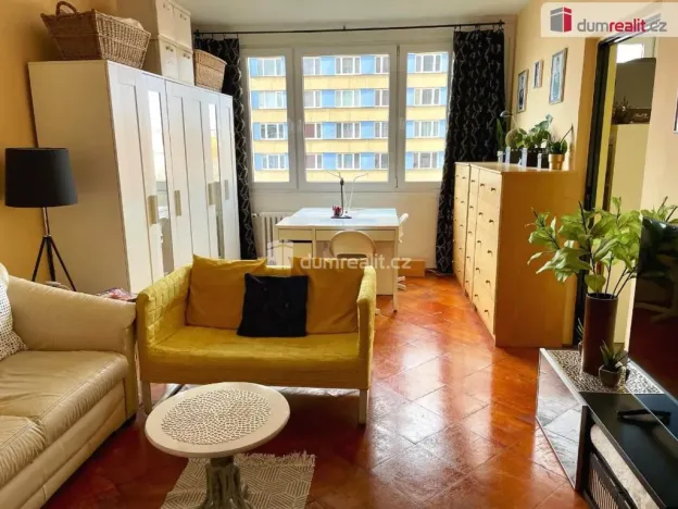 Prodej bytu 3+1, Praha - Malešice, Počernická, 73 m2