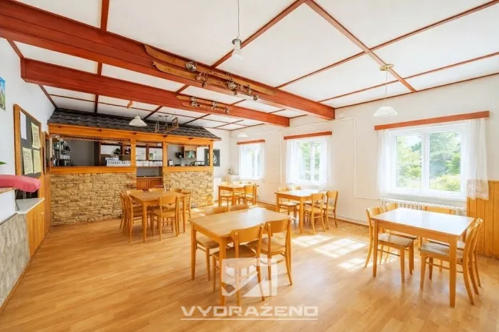 Prodej ubytování, Dolní Dvůr, 280 m2