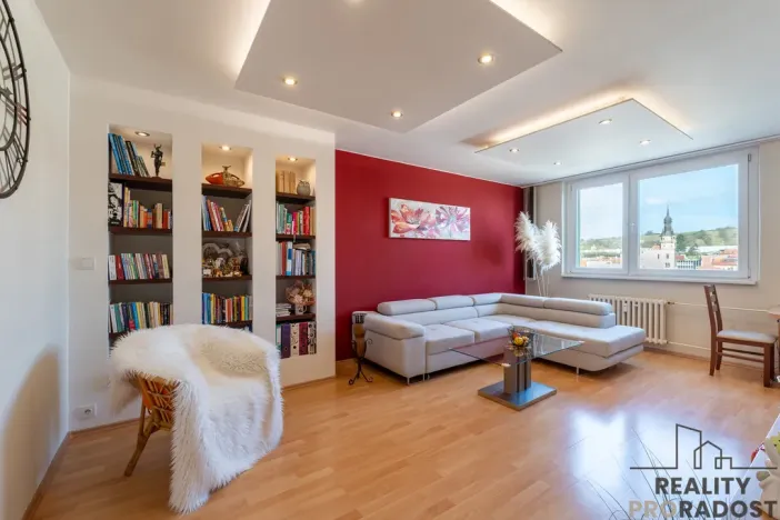 Prodej bytu 3+1, Hustopeče, Masarykovo nám., 72 m2