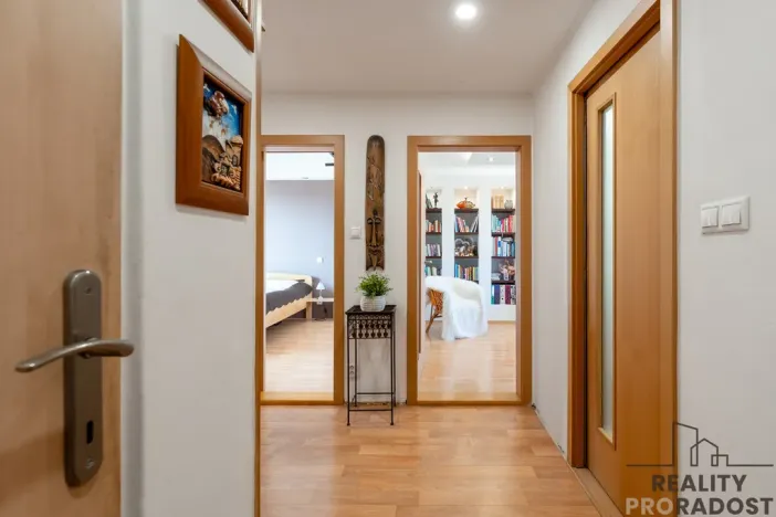 Prodej bytu 3+1, Hustopeče, Masarykovo nám., 72 m2